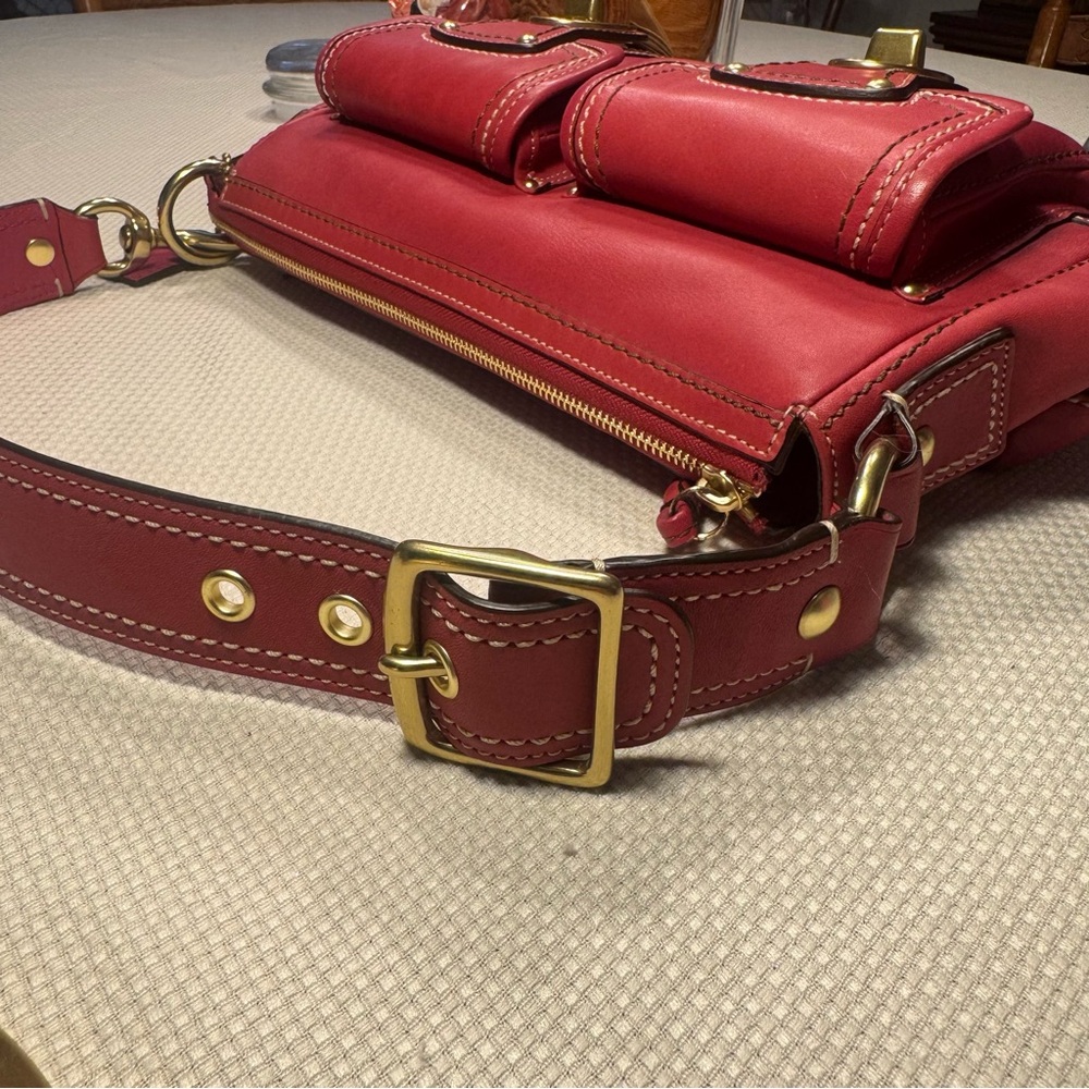Coach Legacy Leather Shoulder Bag - Picture 9 of 9